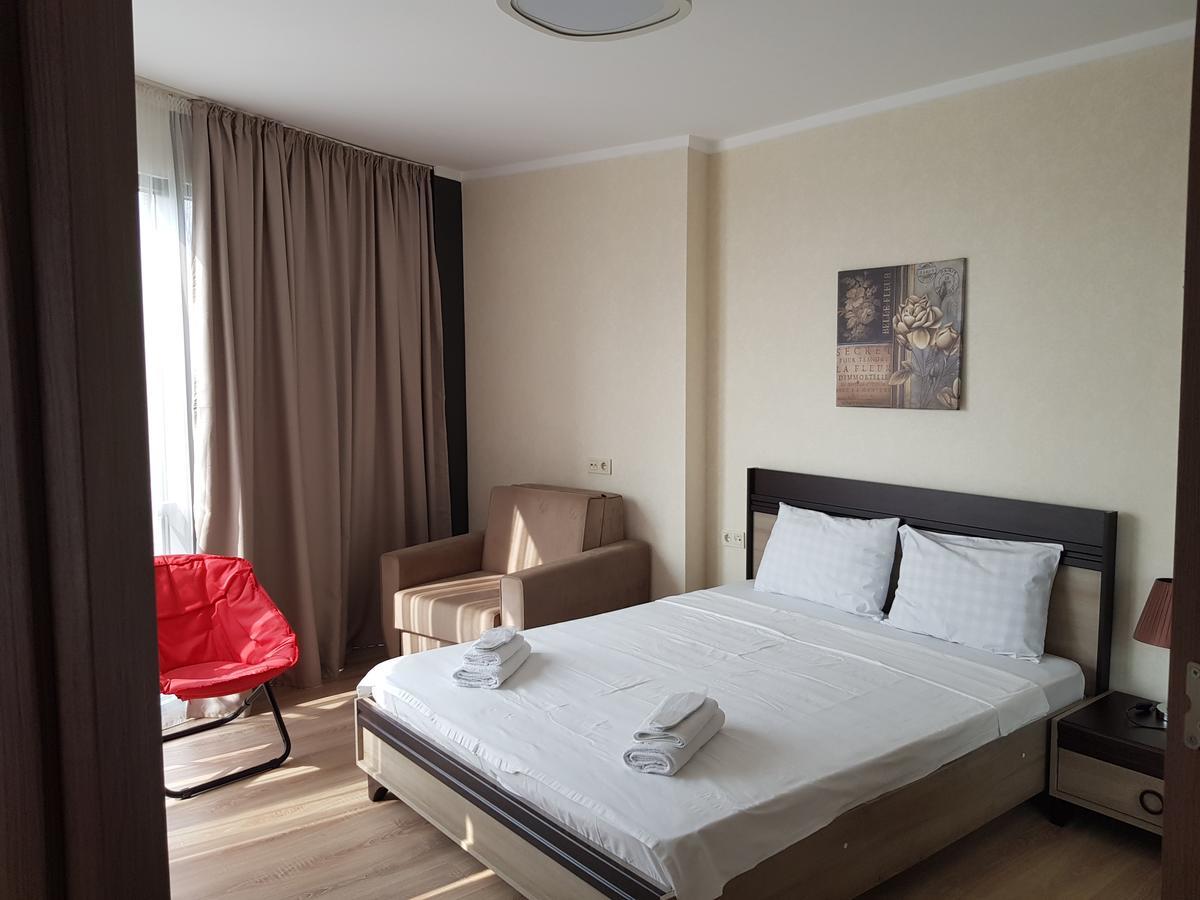 Viva Blue Batumi Aparthotel Exterior foto