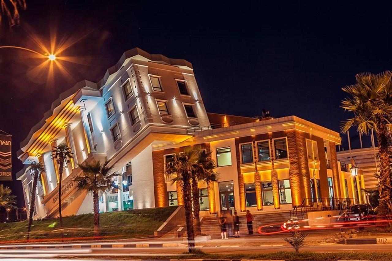 Viva Blue Batumi Aparthotel Exterior foto