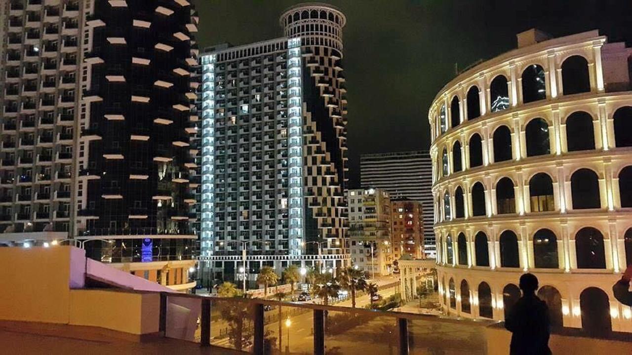Viva Blue Batumi Aparthotel Exterior foto
