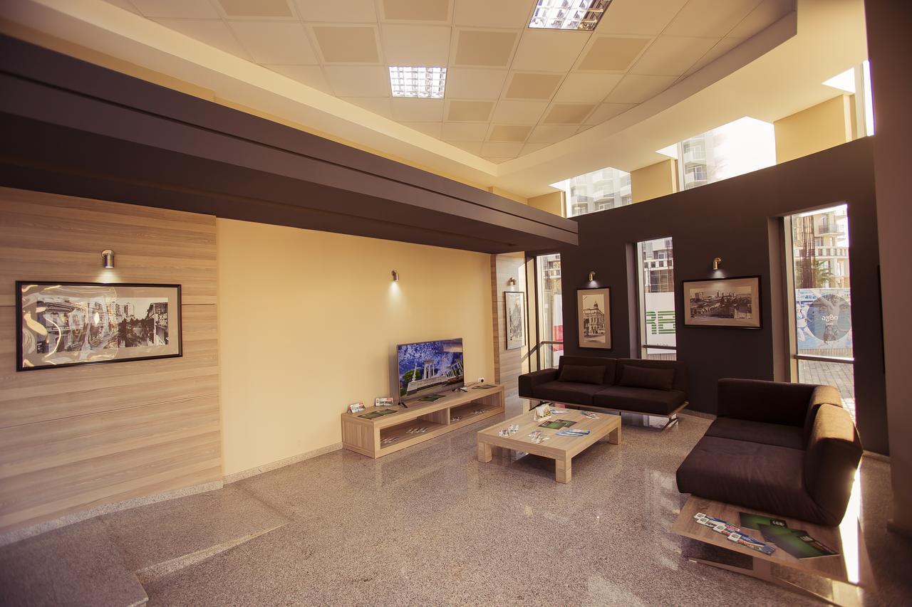 Viva Blue Batumi Aparthotel Exterior foto